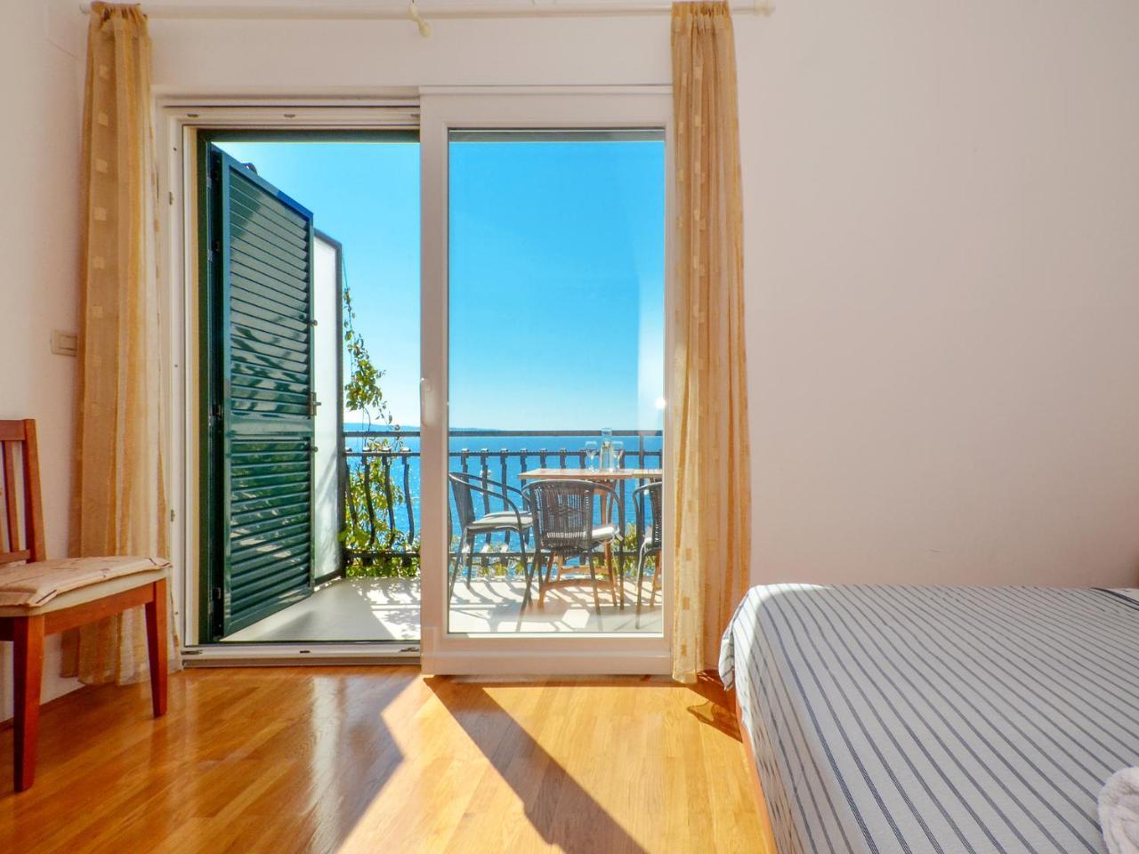 Apartments Nera Podstrana Exterior photo