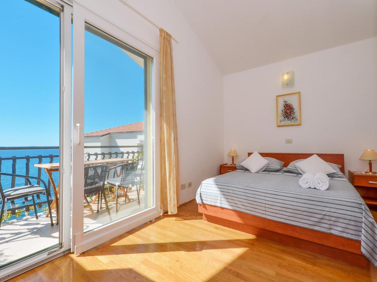 Apartments Nera Podstrana Exterior photo