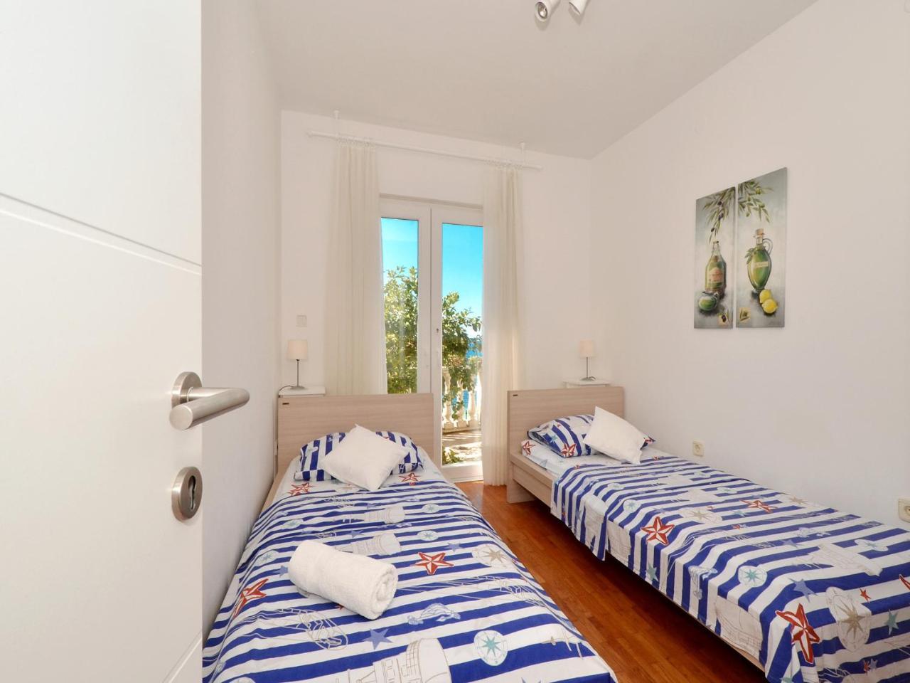 Apartments Nera Podstrana Exterior photo